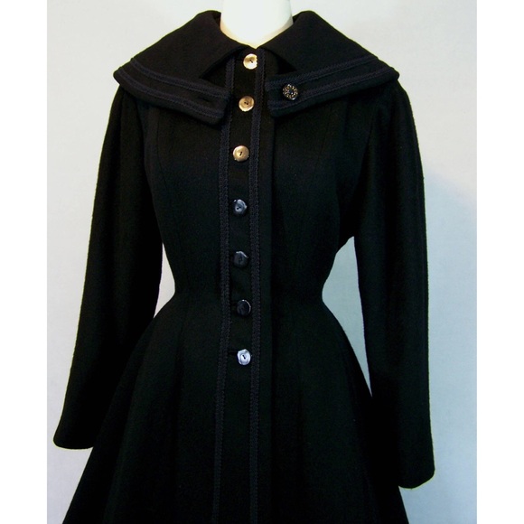 1950 Vintage Embroidered Princess Cape Collar Coat - Picture 2 of 8